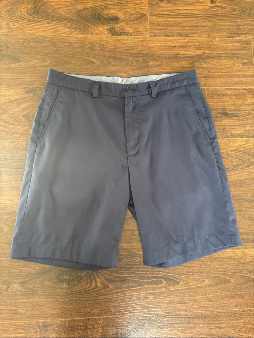 Brooks Brothers 34 shorts